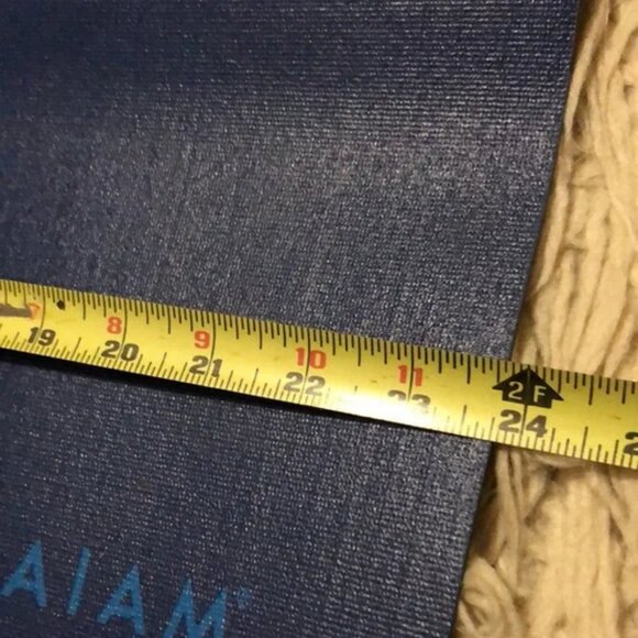 Gaiam Foldable Yoga/Exercise Mat-EUC-Blue-67x24 - Picture 4 of 8